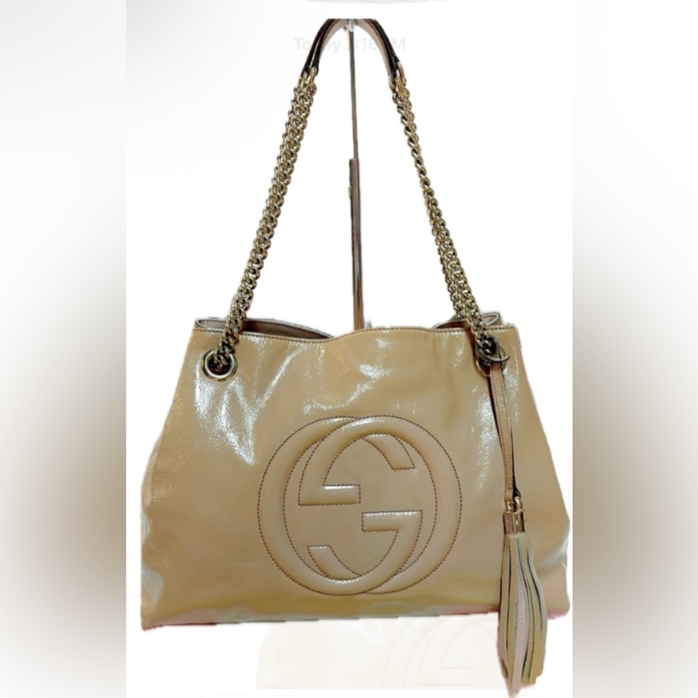 Gucci Tan Leather Soho Shoulder Bag with Chain Straps Tassel and Gucci Dust Bag